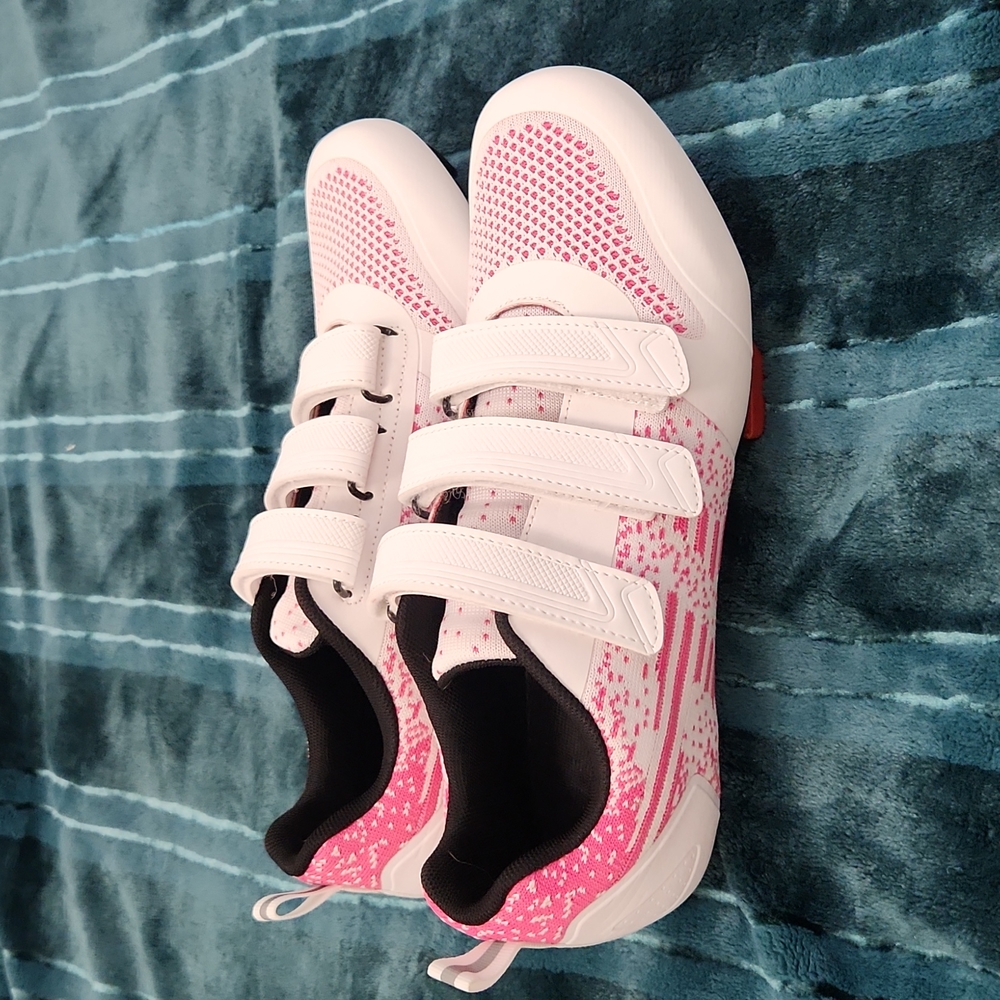 Peloton style bike shoes